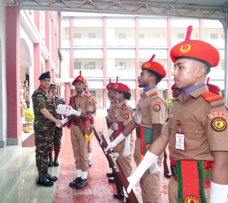 প্রধান পৃষ্ঠপোষক মহোদয়ের  পরিদর্শন