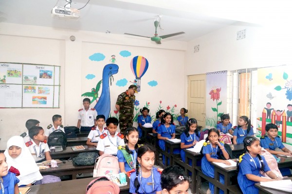 প্রধান পৃষ্ঠপোষক মহোদয়ের  পরিদর্শন